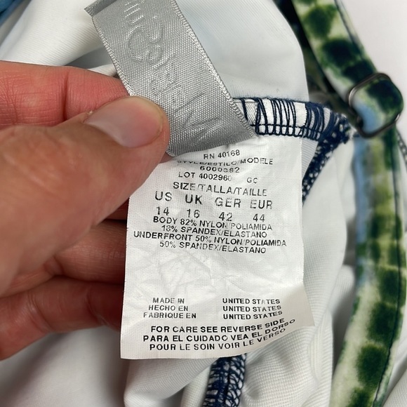 MIRACLESUIT Magicsuit Katrina Flower Child one piece - Picture 9 of 10